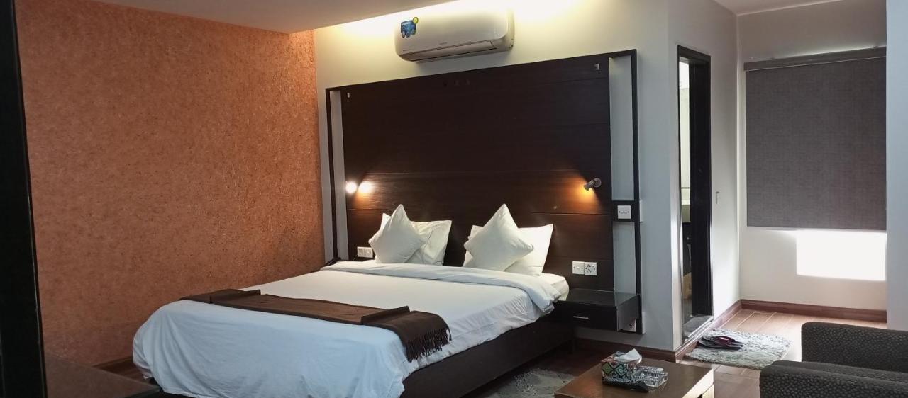 Hira Guest House Karachi Bagian luar foto